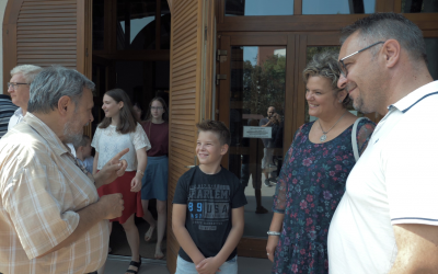 Film a plébánia első 25 évéről.