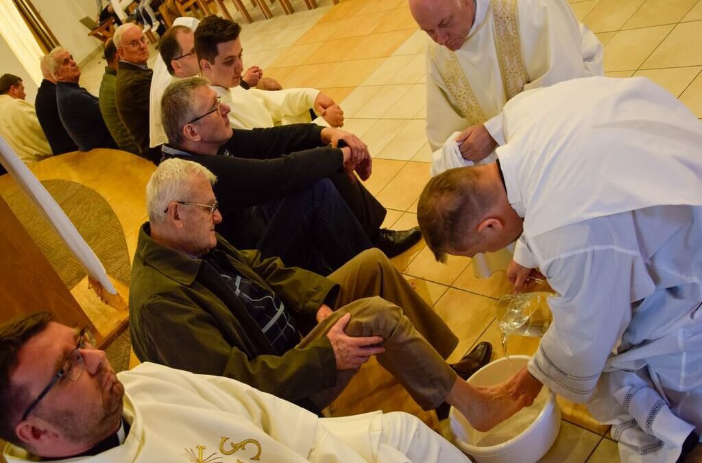 Képek Nagycsütörtök szertartásairól