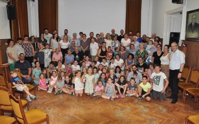 Szeretettel hívunk Benneteket a Szentcsalád Plébánia Közösségi  Táborába!